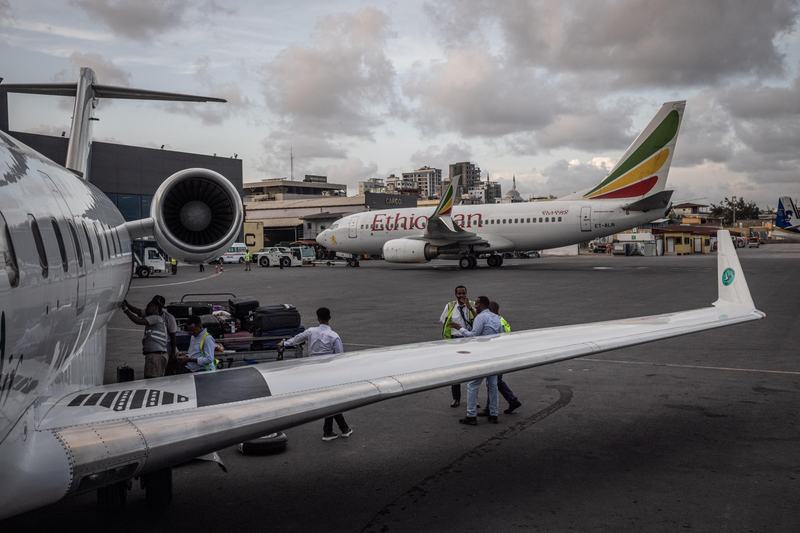 Apron flight operations at Mogadishu